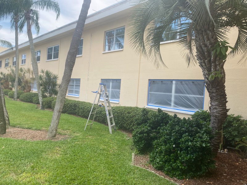 Commercial Paint: Building & Floor (Exterior)
